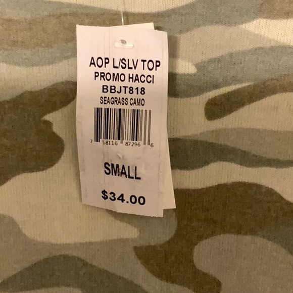 Women’s camo pattern sweater - Picture 5 of 6